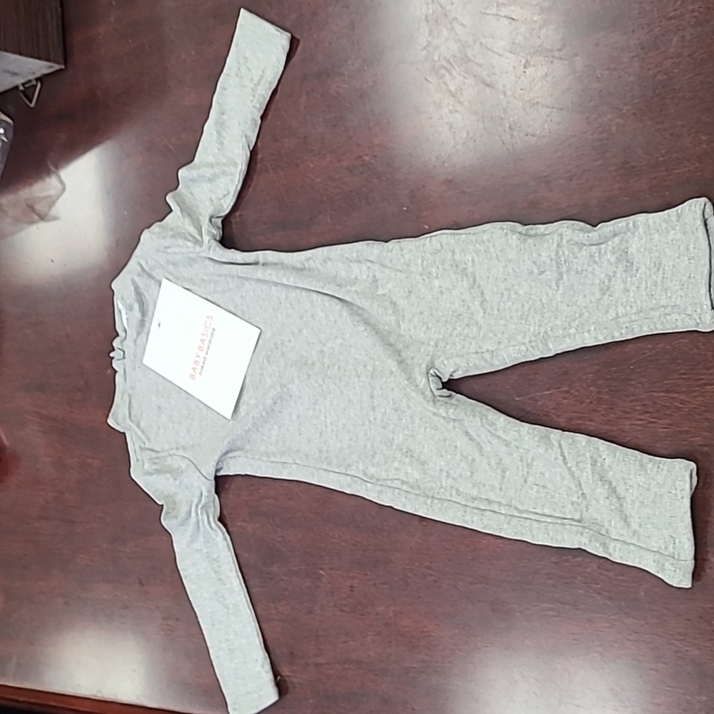 NWT Naked Waredrobe Baby Basic Onesie Grey 6-9m
